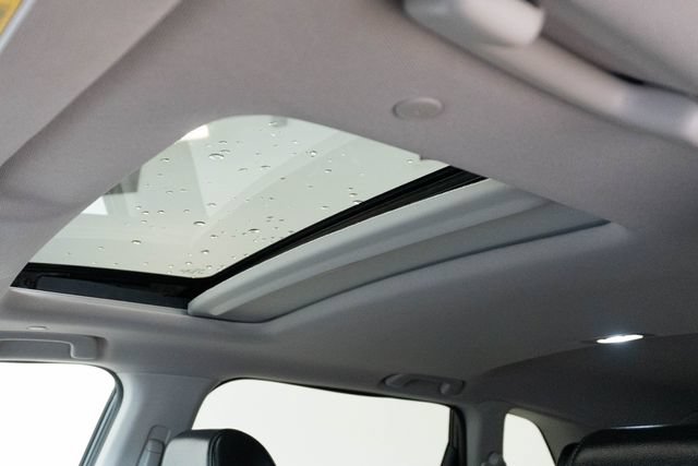 Used 2023 Honda CR-V EX-L image 4