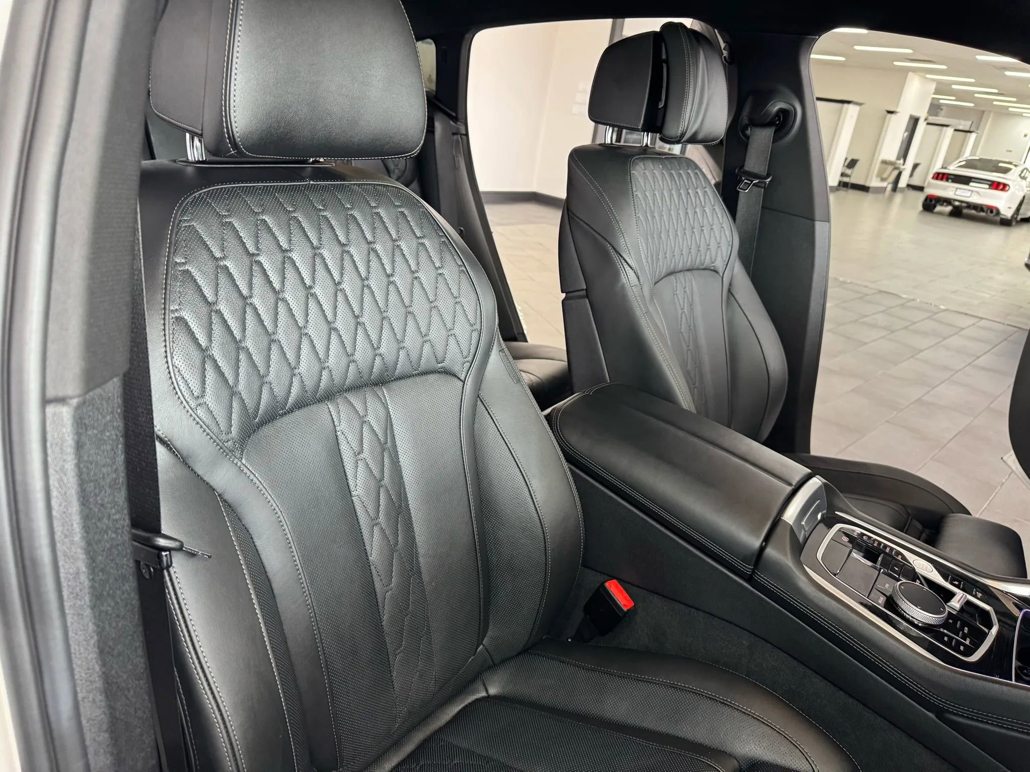 Used 2024 BMW X6 M60i w/ M Sport Professional Package image 13