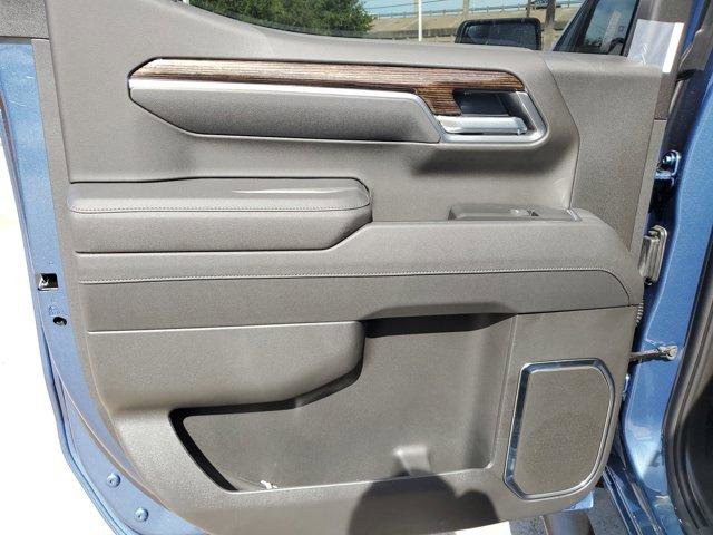 New 2025 GMC Sierra 1500 Elevation image 14