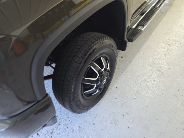 Certified 2022 Chevrolet Silverado 3500 High Country AWD/4WD image 9