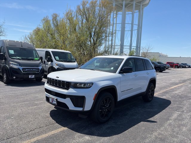 New 2026 Jeep Grand Cherokee Altitude