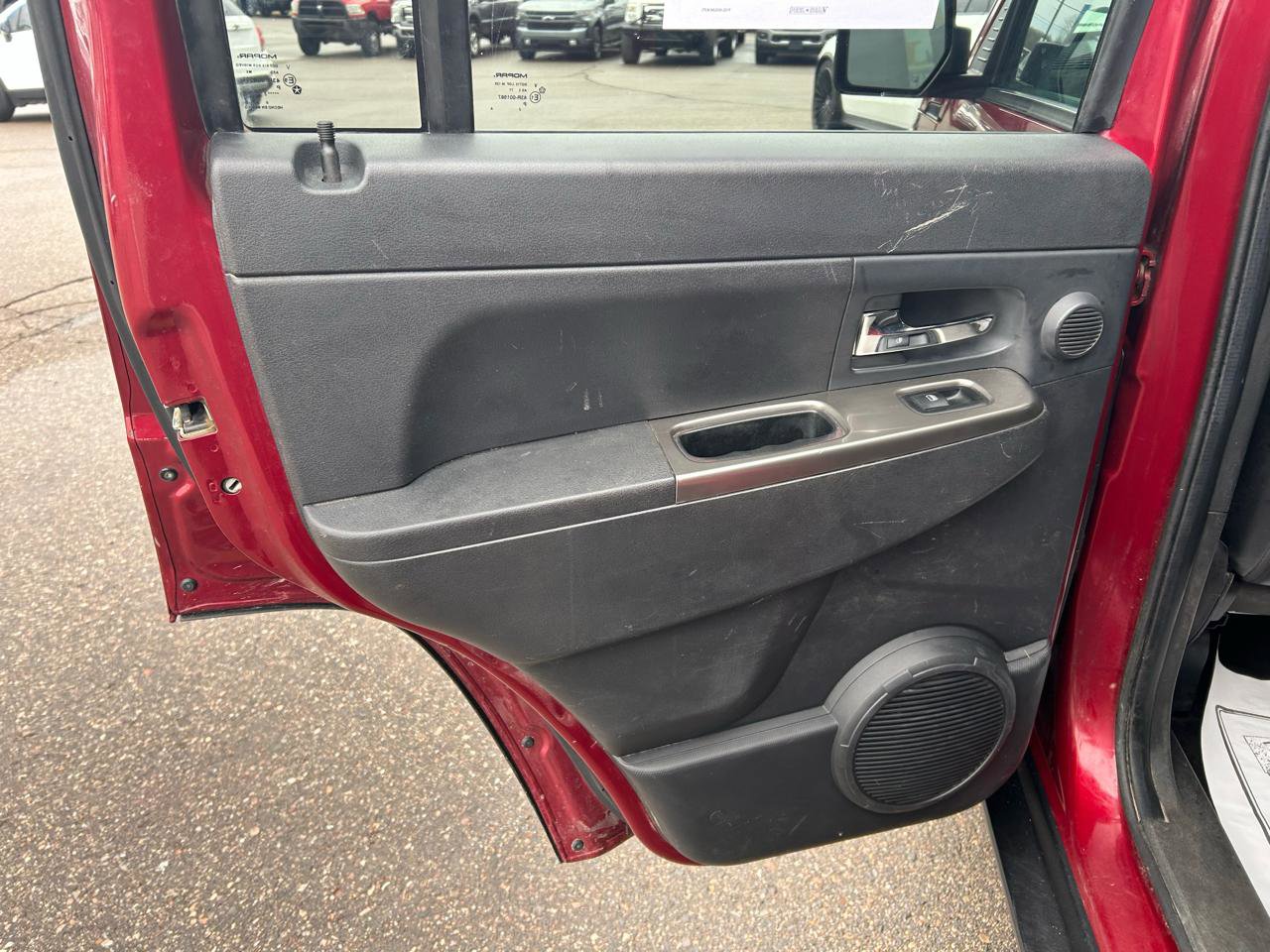 Used 2012 Jeep Liberty Limited Jet image 13