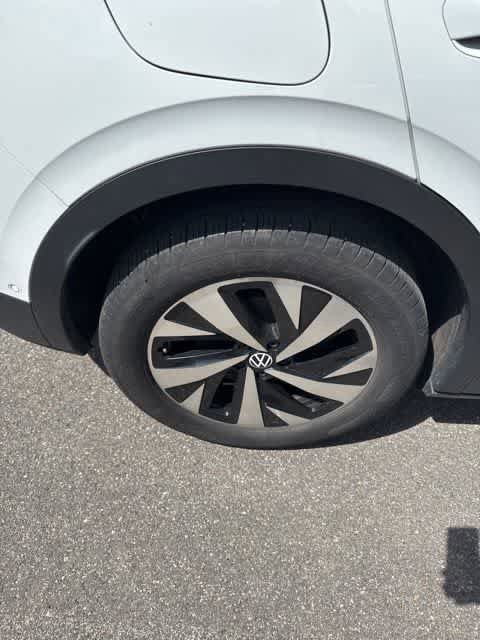 Used 2023 Volkswagen ID.4 Pro AWD/4WD image 5