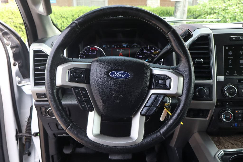 Used 2018 Ford F250 Lariat w/ Lariat Value Package AWD/4WD image 29