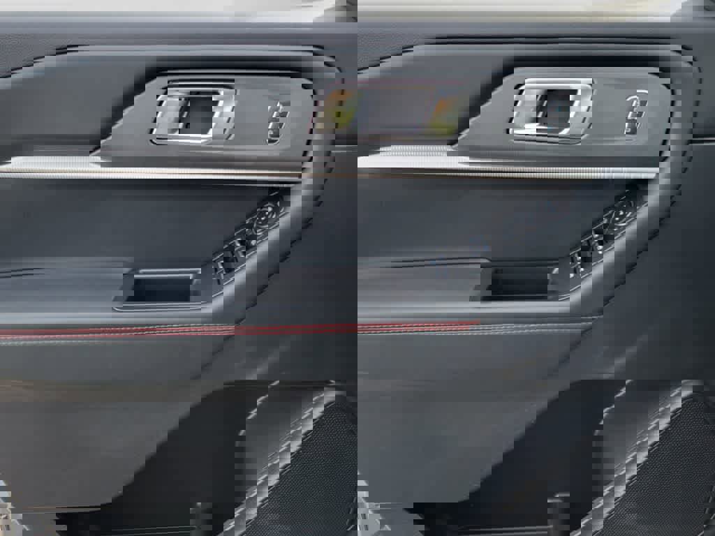 Certified 2025 Ford Explorer ST-Line image 21