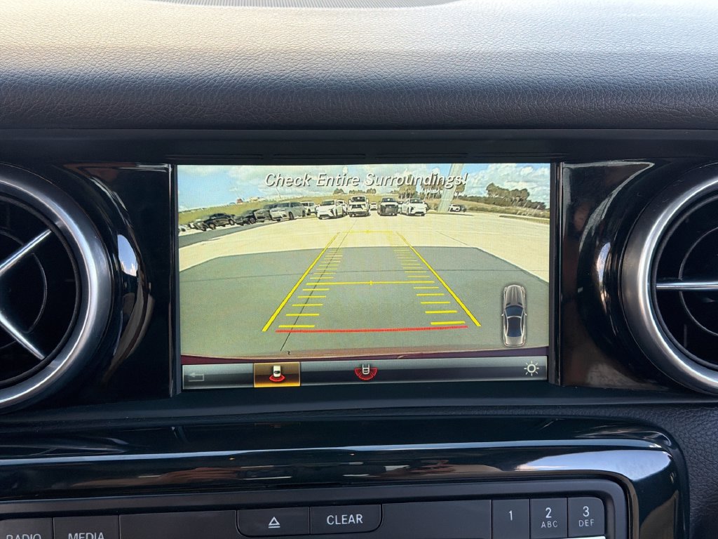 Used 2020 Mercedes-Benz SLC 300 image 22