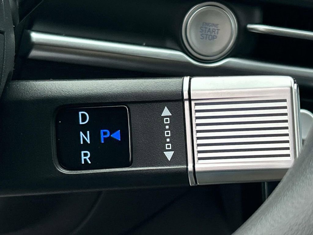 New 2026 Hyundai Tucson Blue SE image 26