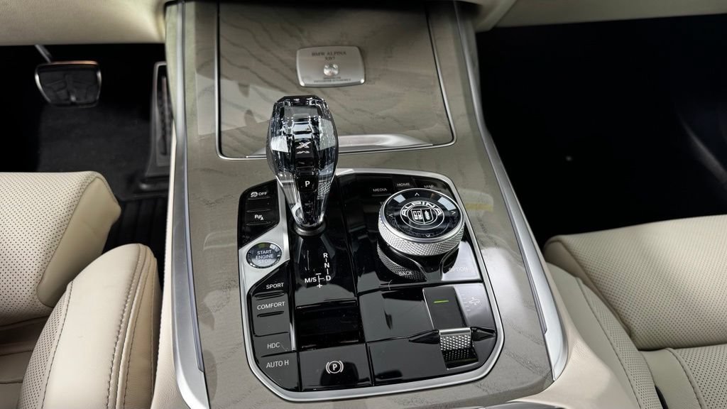 New 2026 BMW ALPINA XB7 AWD/4WD image 19