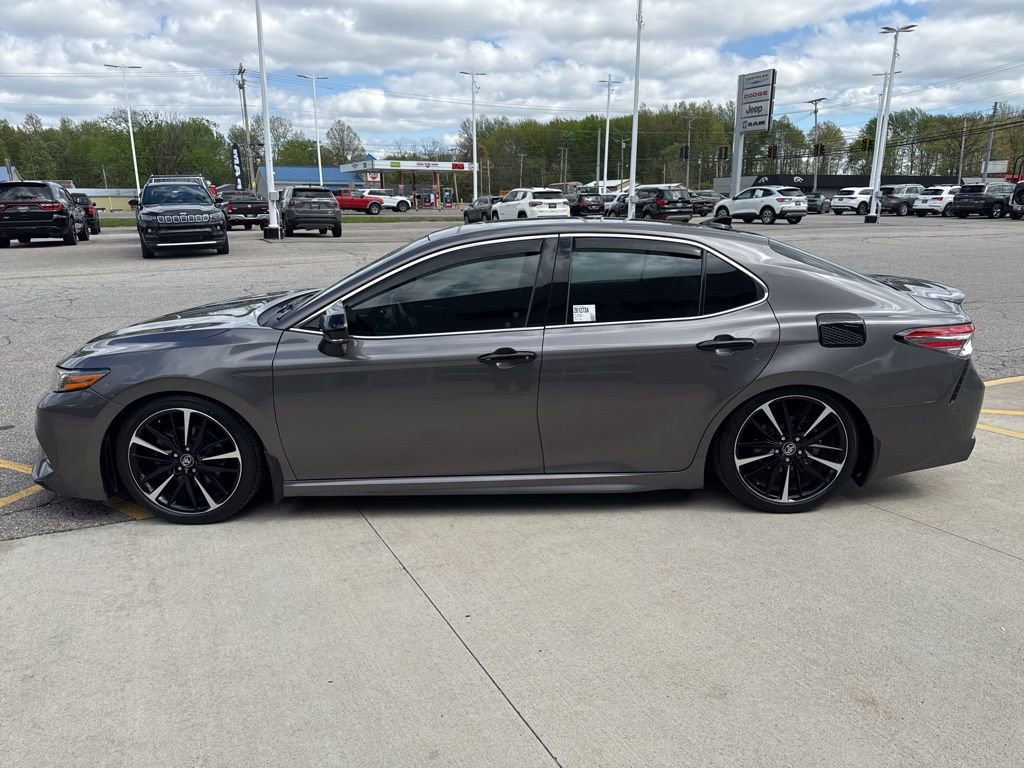 Used 2019 Toyota Camry XSE FWD image 8