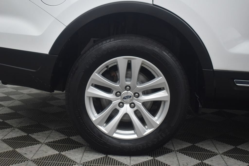 Used 2019 Ford Explorer XLT AWD/4WD image 23