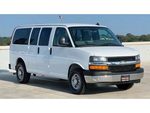 Used 2017 Chevrolet Express 2500 LT w/ LT Preferred Equipment Group image 43