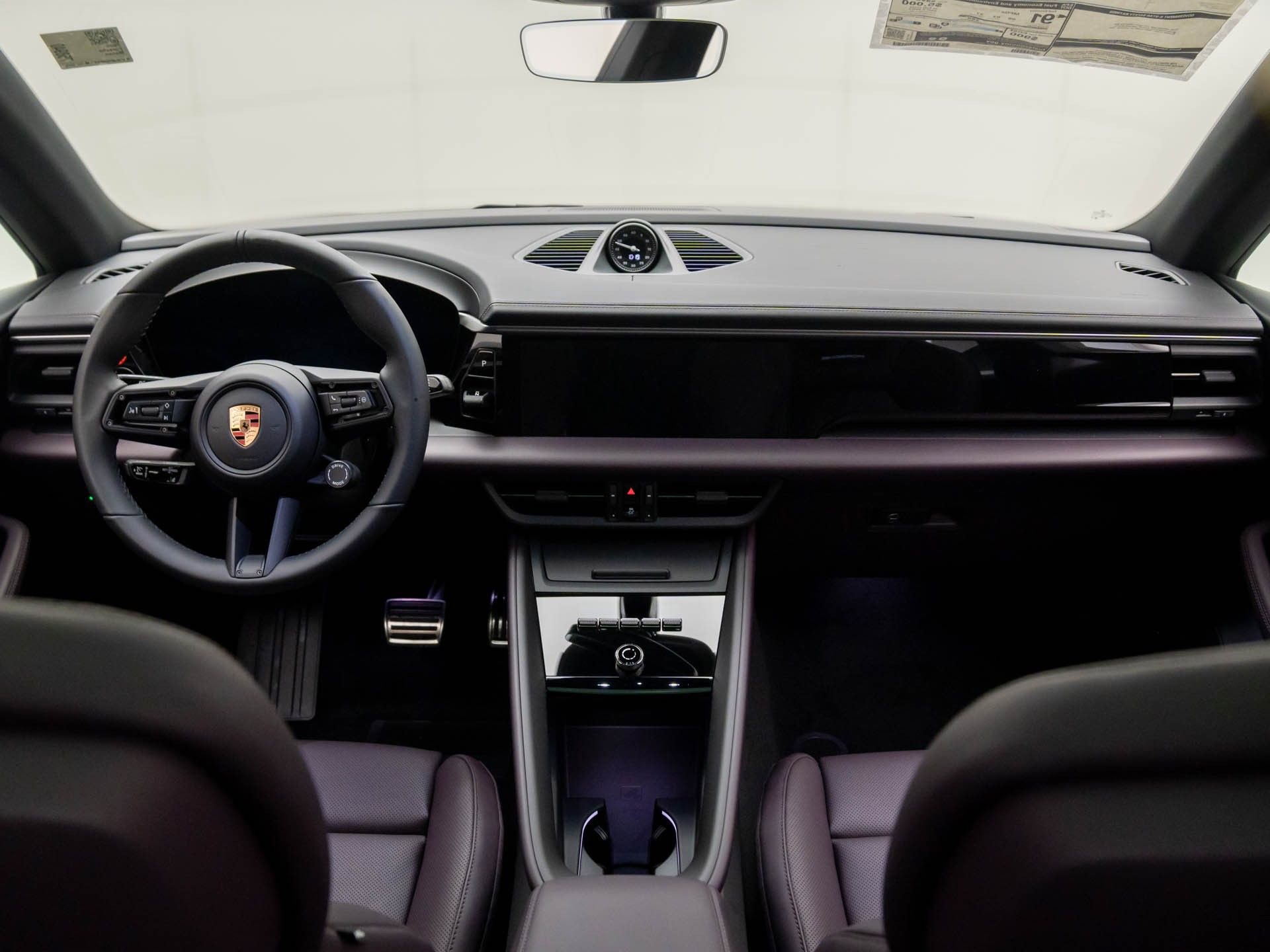 New 2025 Porsche Macan 4S Electric image 11