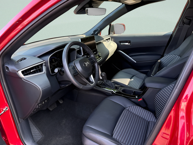 Used 2023 Toyota Corolla Cross AWD Hybrid w/ Convenience Package image 4