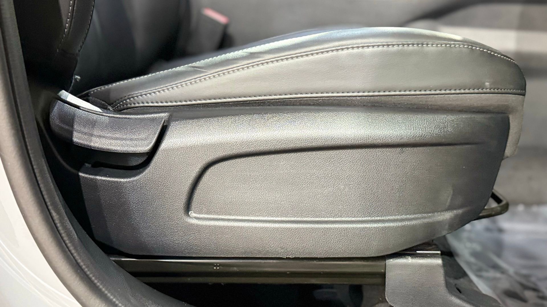 Used 2024 Kia Sorento S w/ Panoramic Sunroof Package image 68