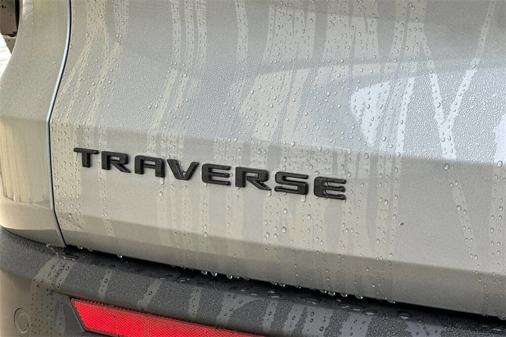 New 2026 Chevrolet Traverse LT w/ Midnight/Sport Edition image 29