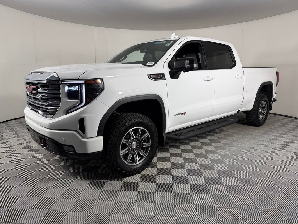 Used 2024 GMC Sierra 1500 AT4 AWD/4WD image 4