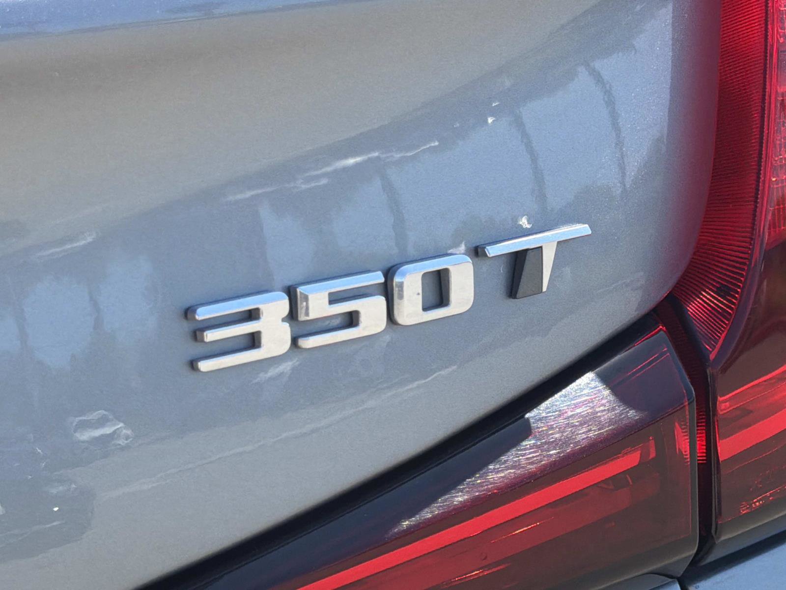 Used 2024 Cadillac XT4 Premium Luxury image 23