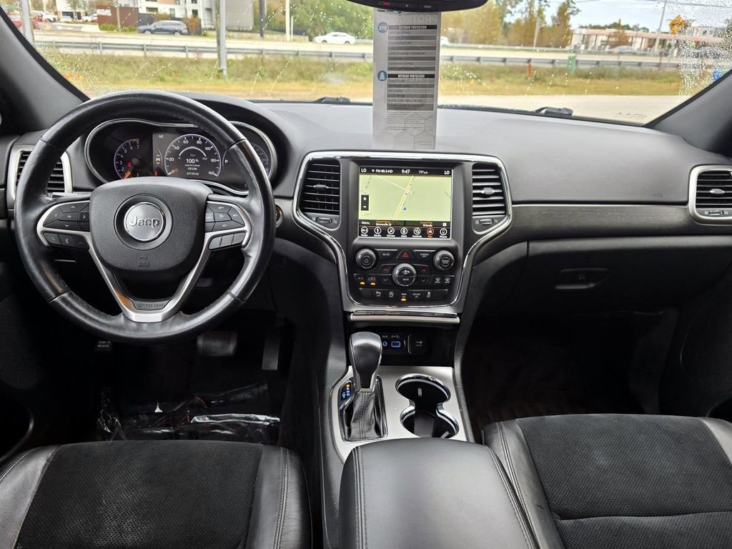 Used 2018 Jeep Grand Cherokee Altitude image 10