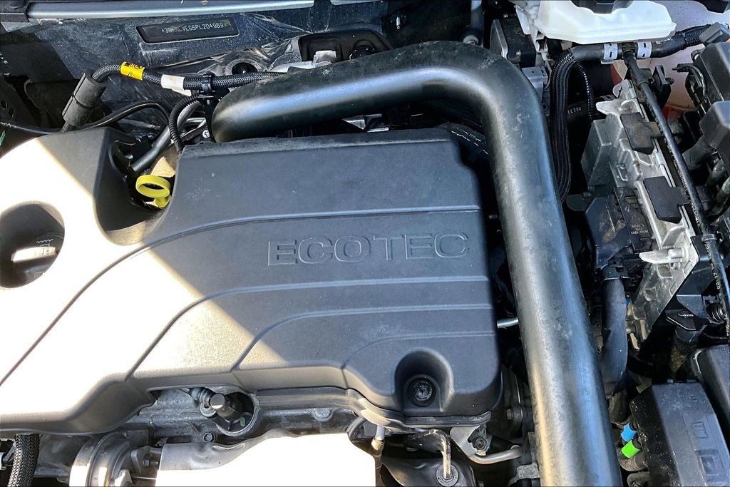 Used 2023 GMC Terrain SLT image 30