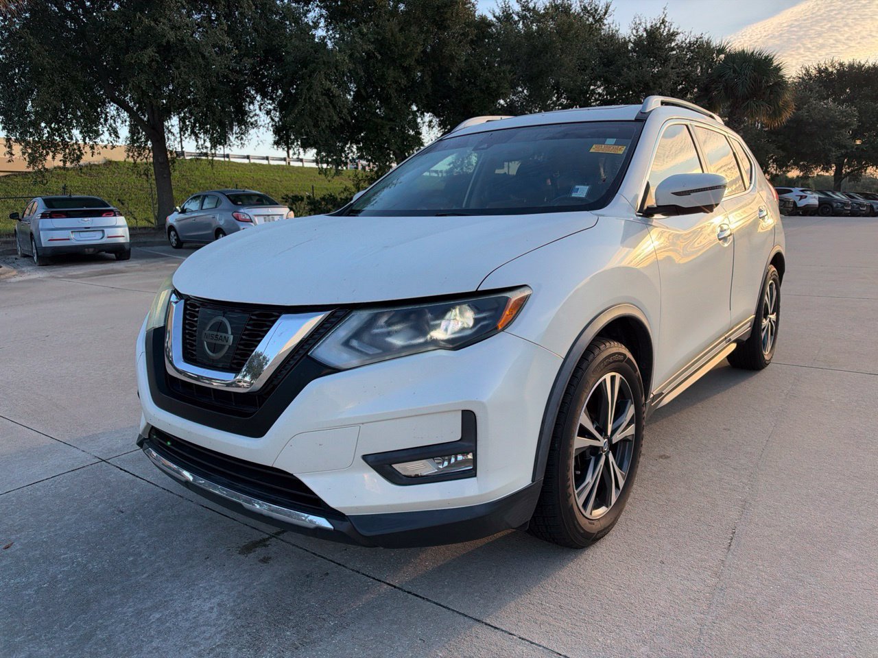 Used 2017 Nissan Rogue SL w/ SL Premium Package