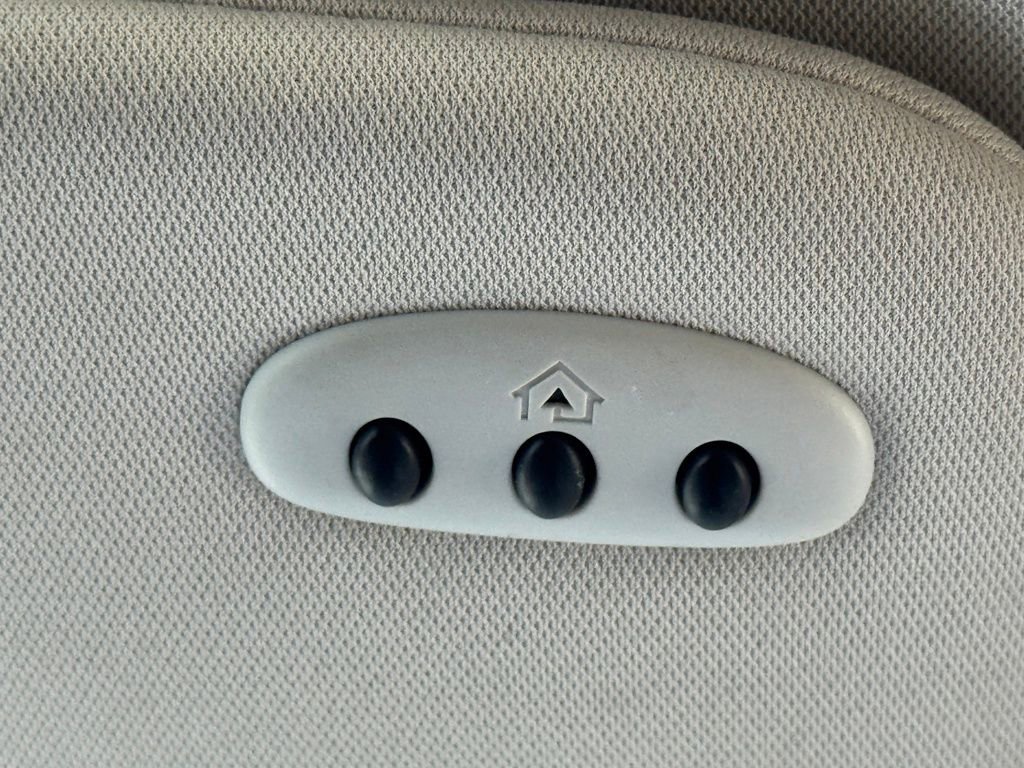 Used 2023 Ford Edge Titanium AWD/4WD image 26