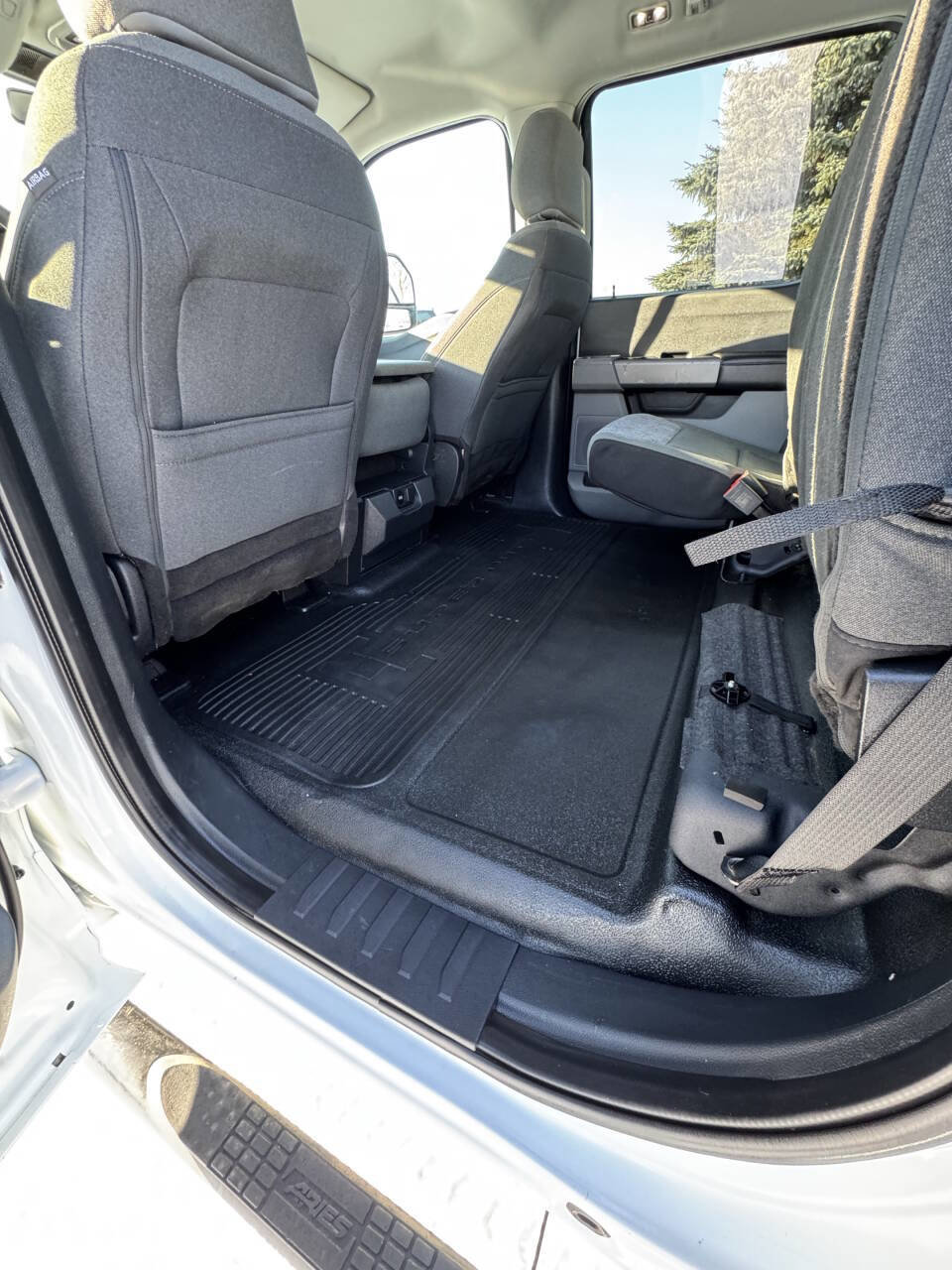 Used 2023 Ford F350 XLT w/ Camper Package image 52