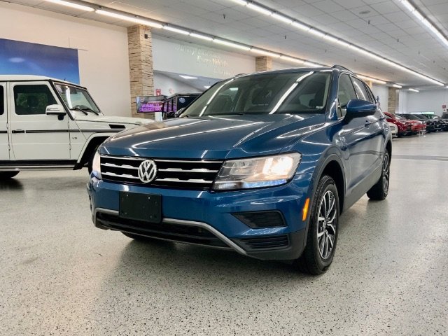Used 2019 Volkswagen Tiguan SE image 2