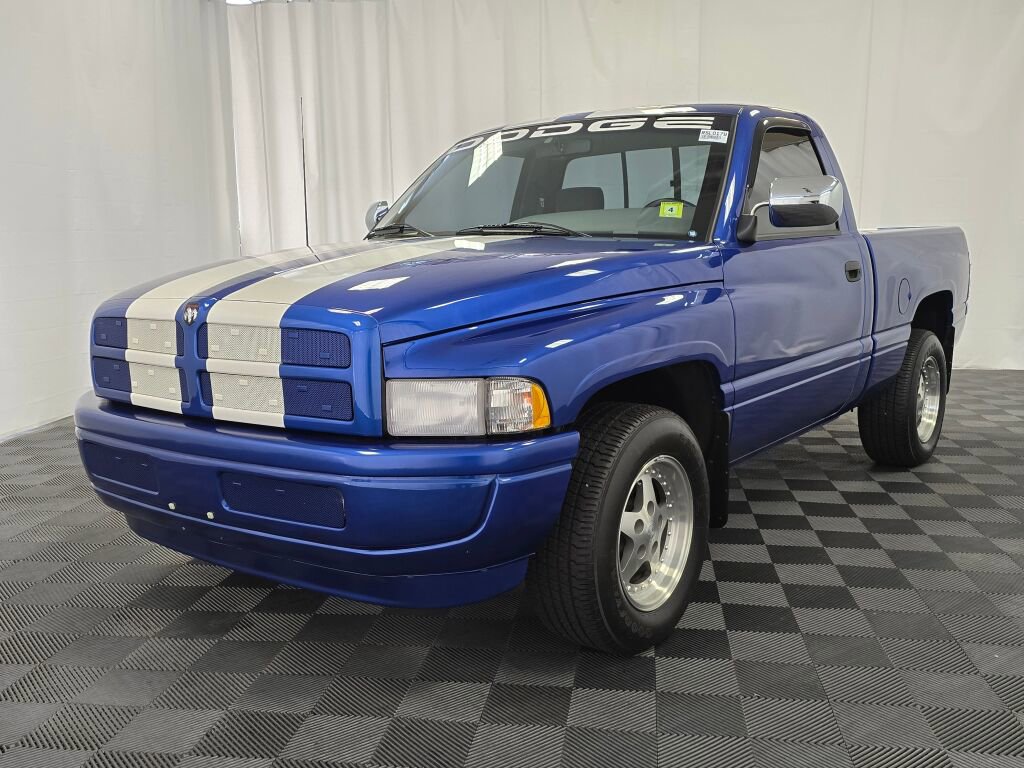 Used 1996 Dodge Ram 1500 Truck Laramie image 1