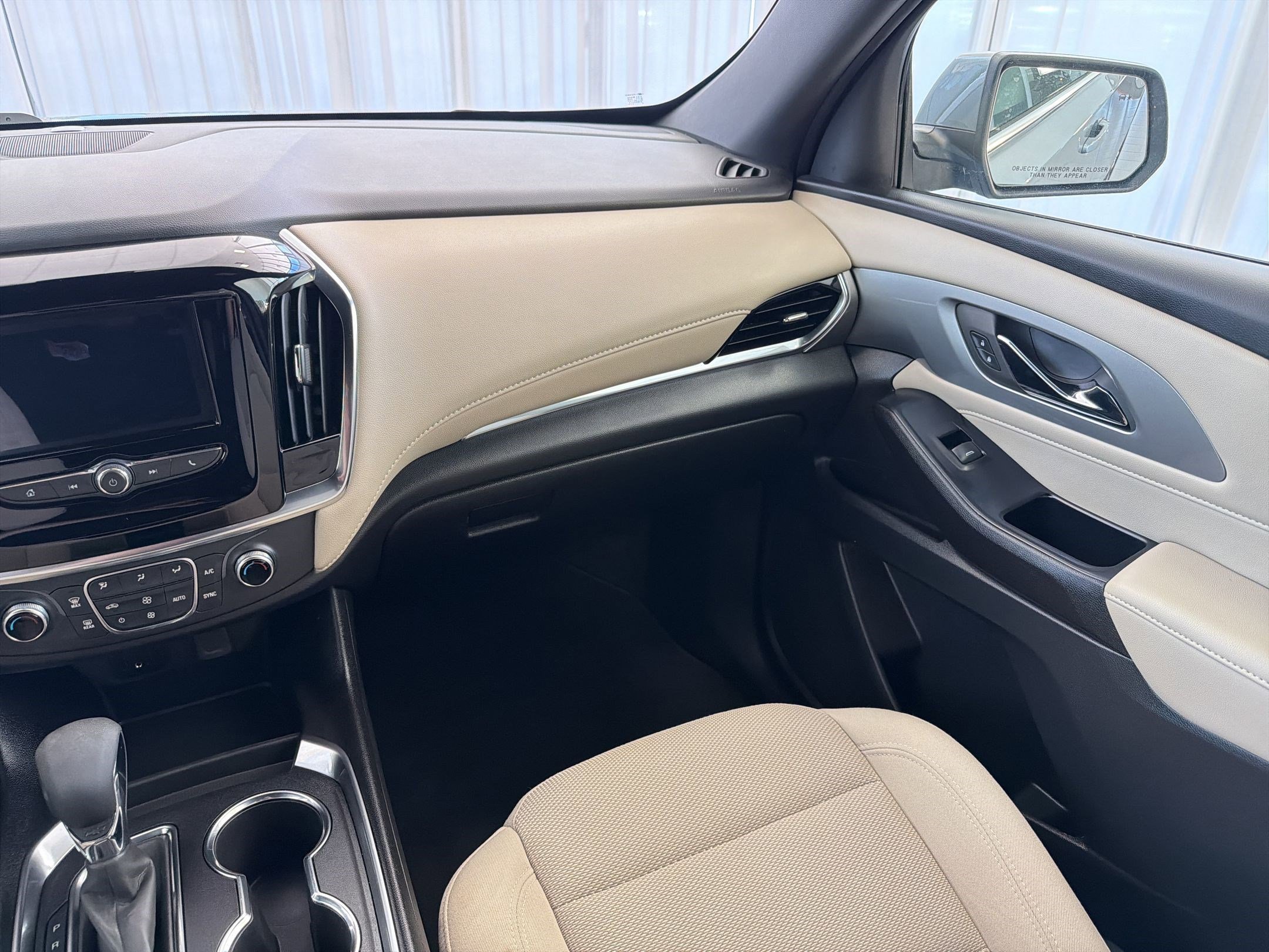 Used 2023 Chevrolet Traverse LS w/ Safety Package FWD image 27