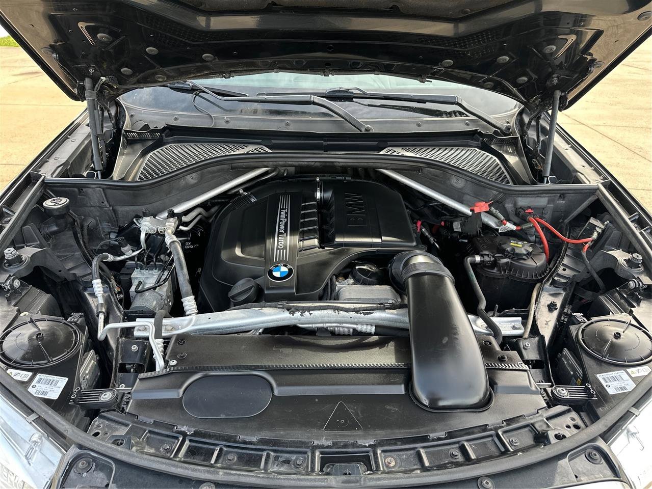 Used 2016 BMW X6 M50i AWD/4WD image 25