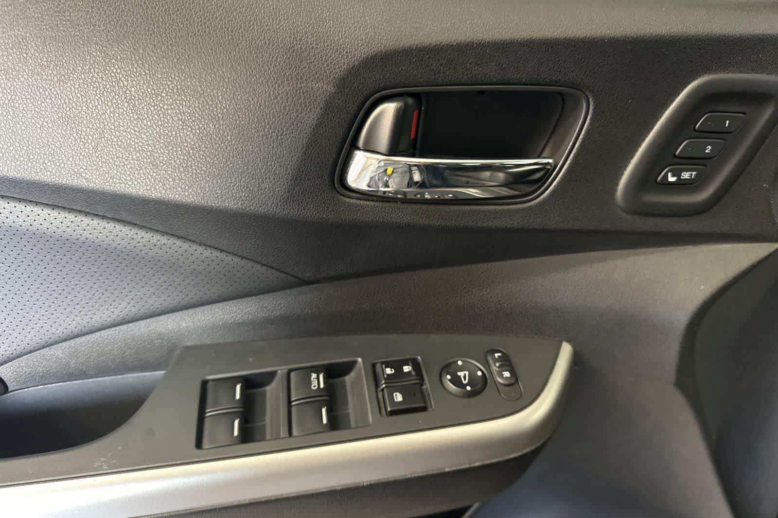 Used 2015 Honda CR-V Touring image 15