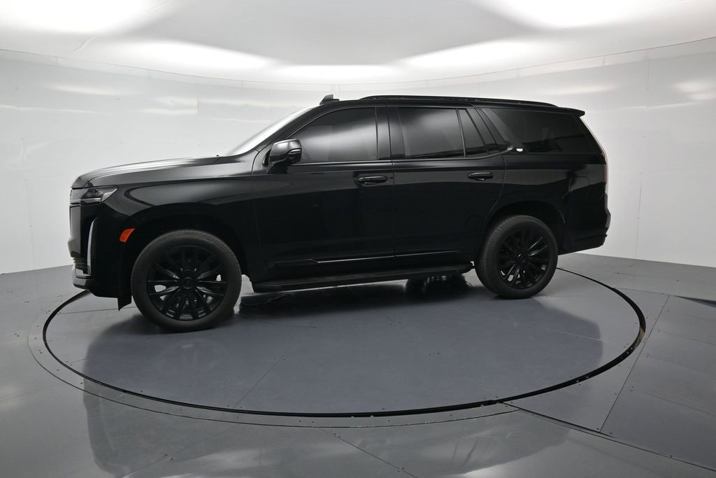 Used 2023 Cadillac Escalade Premium Luxury image 2