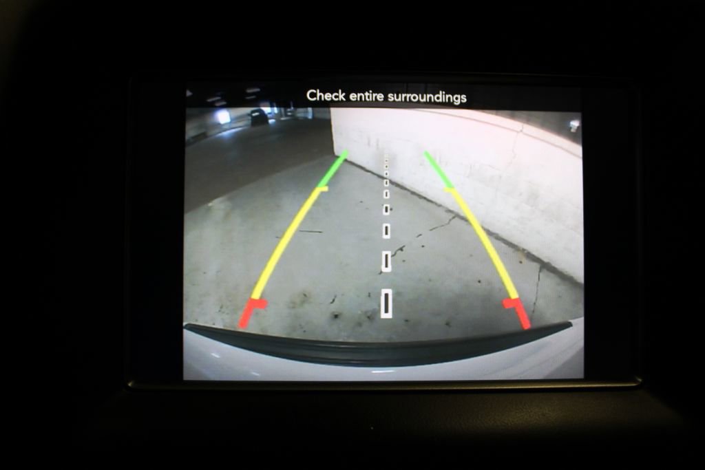 Used 2018 Jeep Grand Cherokee Laredo AWD/4WD image 21