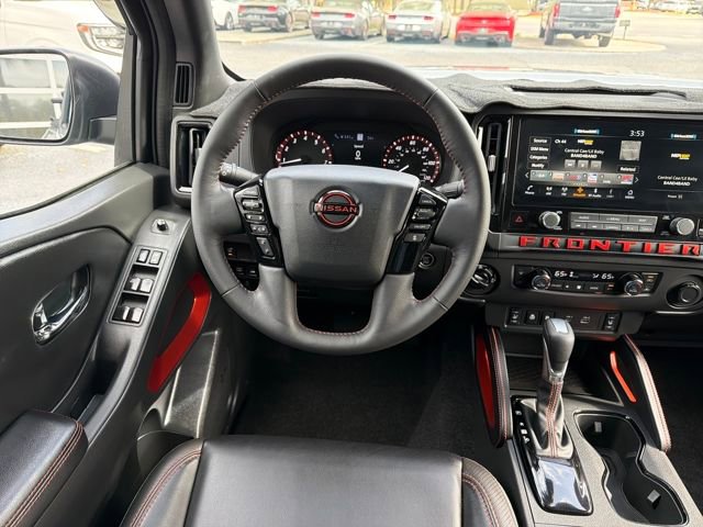 Used 2025 Nissan Frontier PRO-4X w/ Pro Premium Package image 16