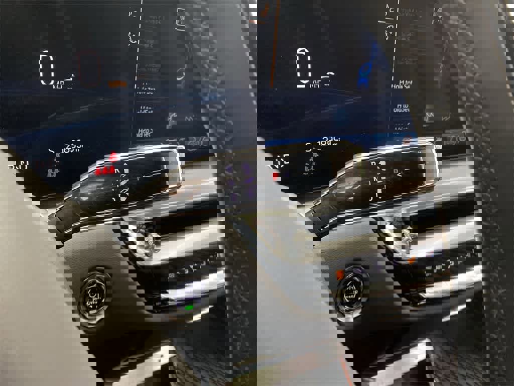 Certified 2024 Cadillac Lyriq Luxury w/ LPO, Floor Liner Package image 27