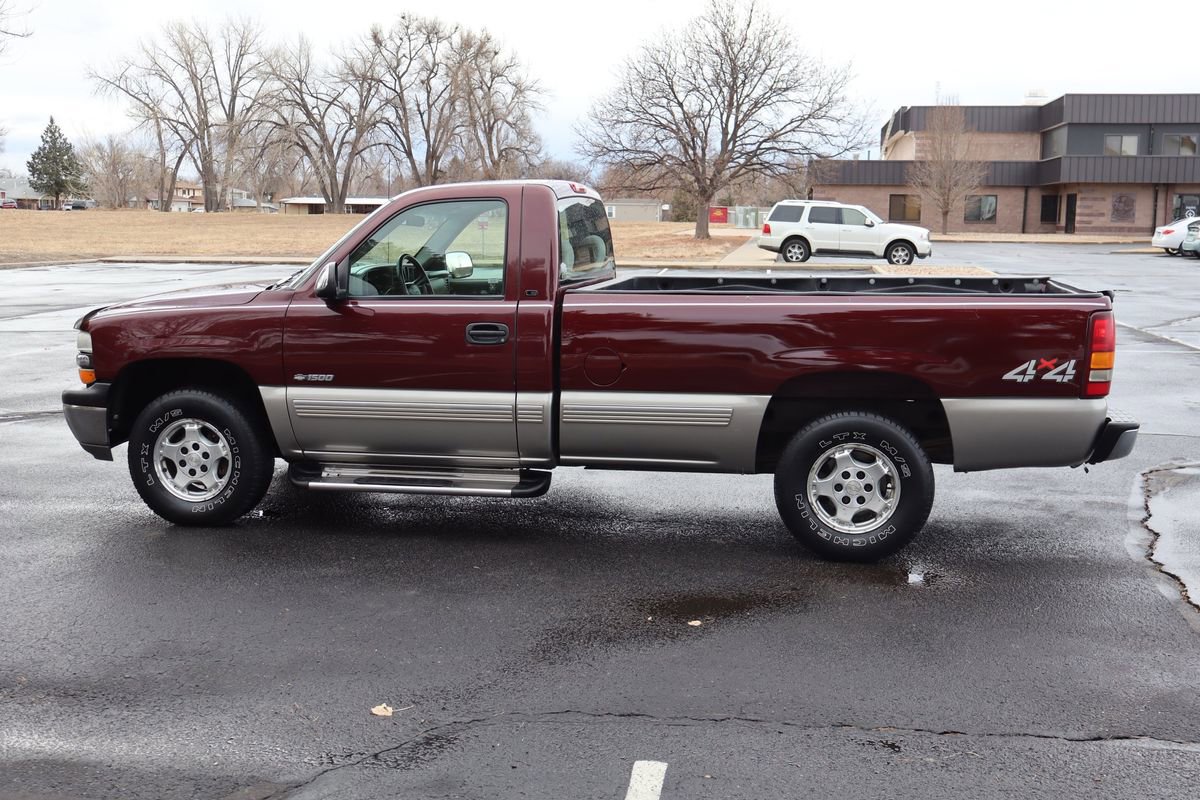 Used 1999 Chevrolet Silverado 1500 LS w/ Firm Ride Suspension Pkg image 9