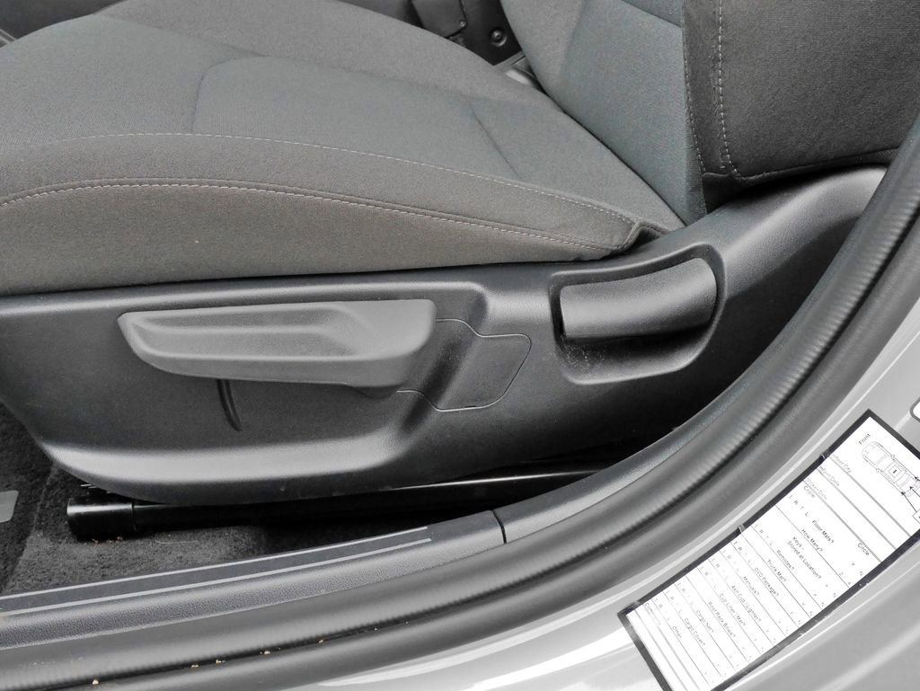 Used 2025 Kia K4 LXS image 21