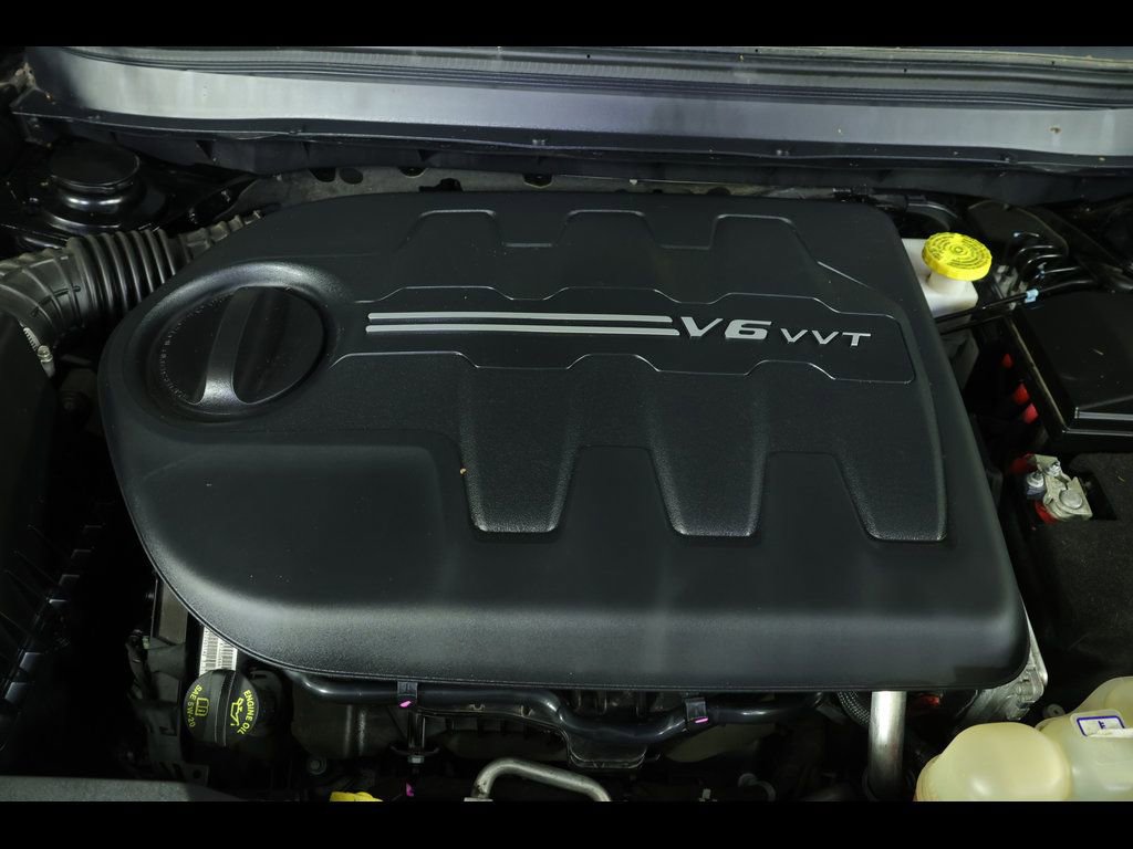 Used 2022 Jeep Cherokee Latitude Lux w/ Sun & Sound Group AWD/4WD image 21