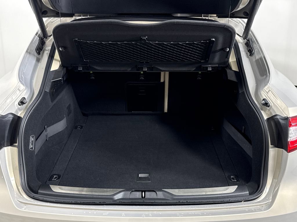 Used 2018 Maserati Levante GranLusso image 23