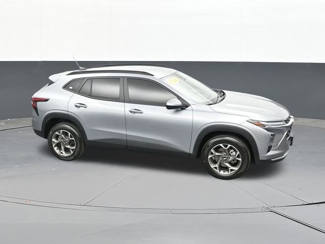 Used 2024 Chevrolet Trax LT w/ Driver Confidence Package FWD image 67