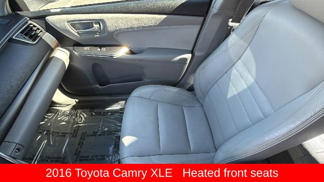 Used 2016 Toyota Camry XLE w/ Moonroof Package FWD image 12