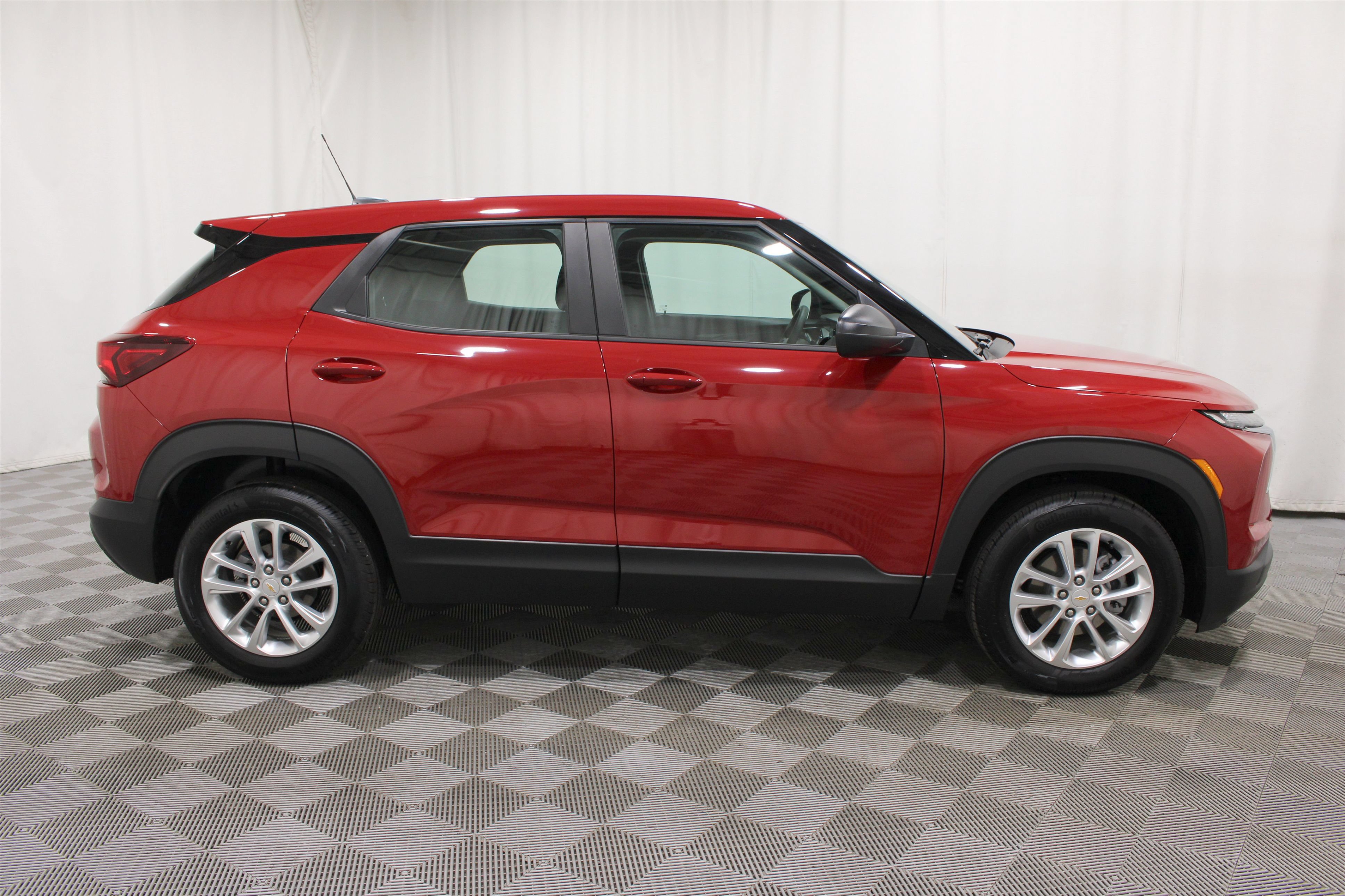 Used 2026 Chevrolet TrailBlazer LS FWD image 27