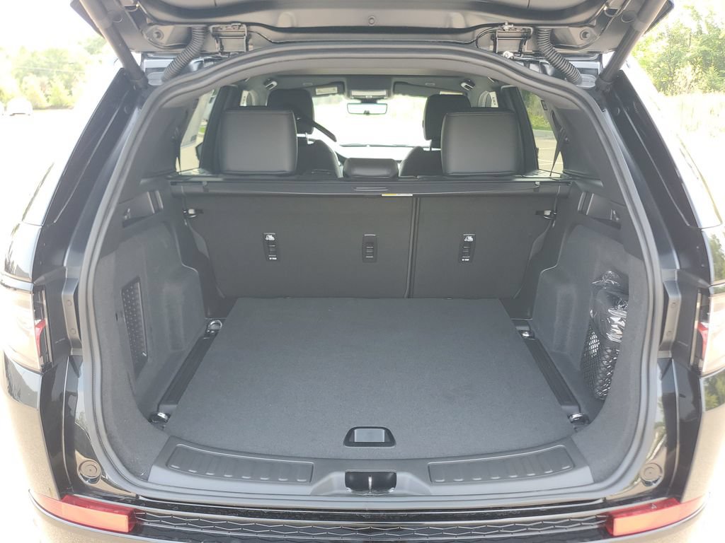 New 2026 Land Rover Discovery Sport Landmark AWD/4WD image 36