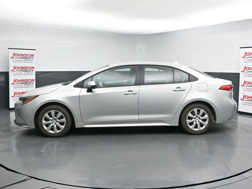 Used 2024 Toyota Corolla LE image 5