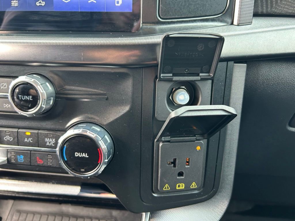 Certified 2022 Ford F150 Platinum w/ Equipment Group 701A High image 34