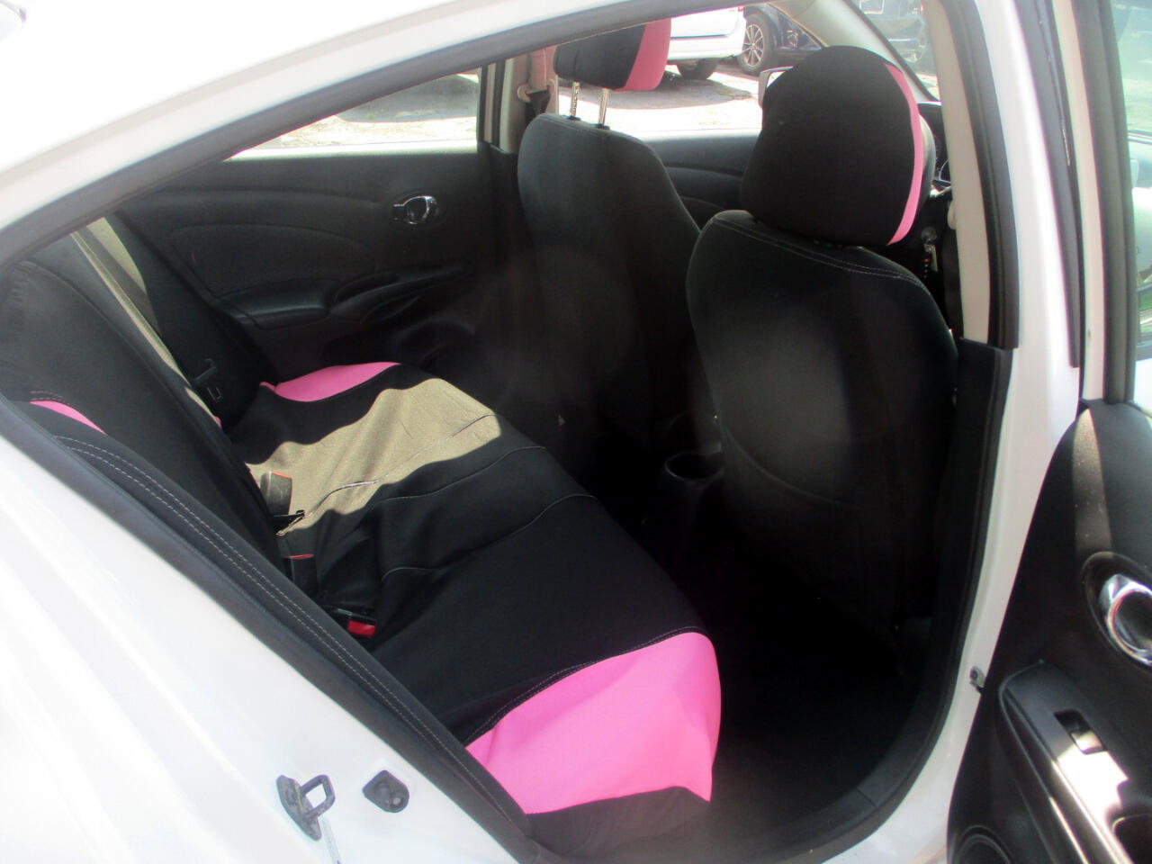 Used 2018 Nissan Versa SV image 7