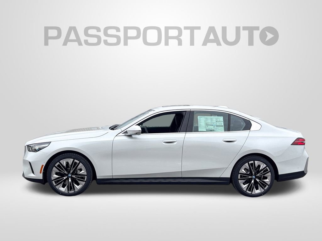 New 2026 BMW 530i xDrive w/ Premium Package image 2