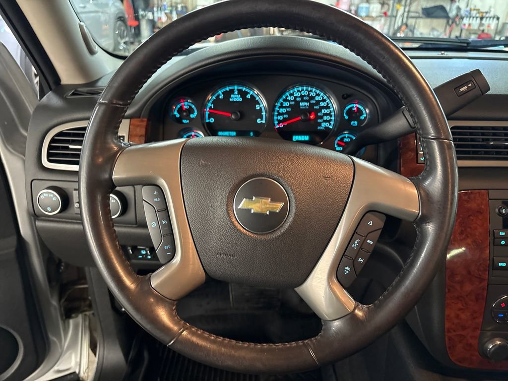 Used 2013 Chevrolet Avalanche LT w/ All-Star Edition AWD/4WD image 20