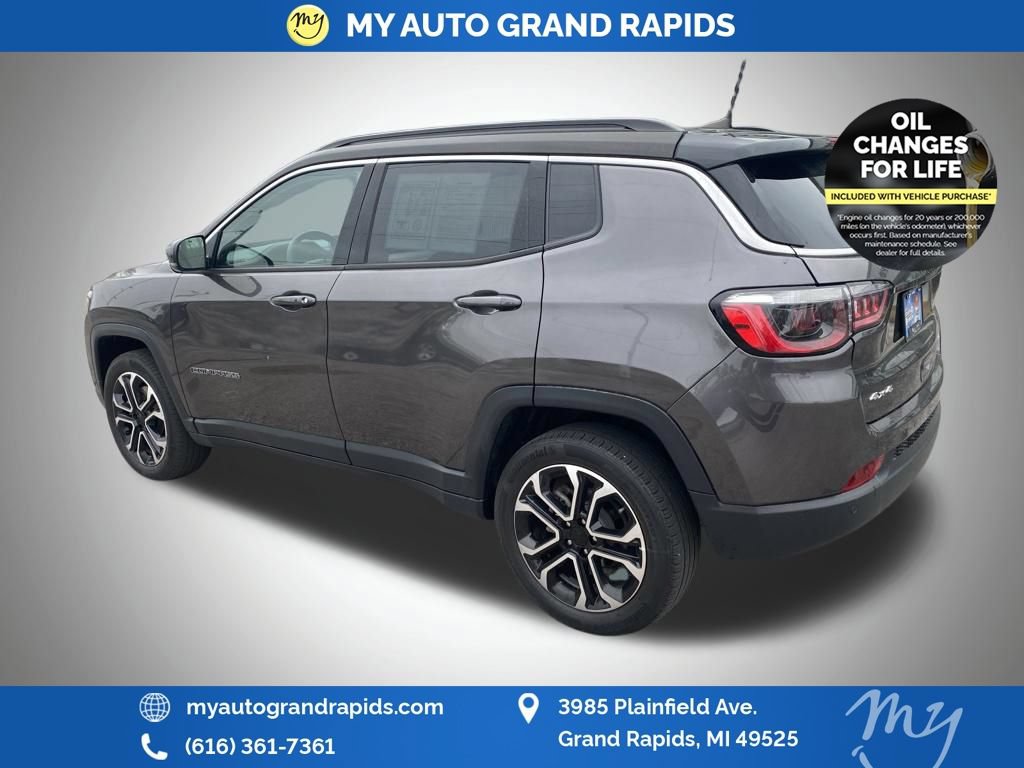 Used 2023 Jeep Compass Limited AWD/4WD image 9