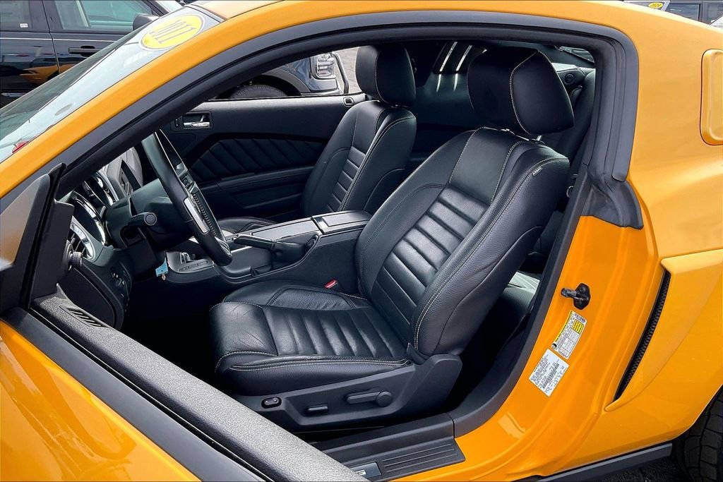 Used 2011 Ford Mustang GT Premium w/ GT Coupe Accessory Pkg 5 RWD image 22